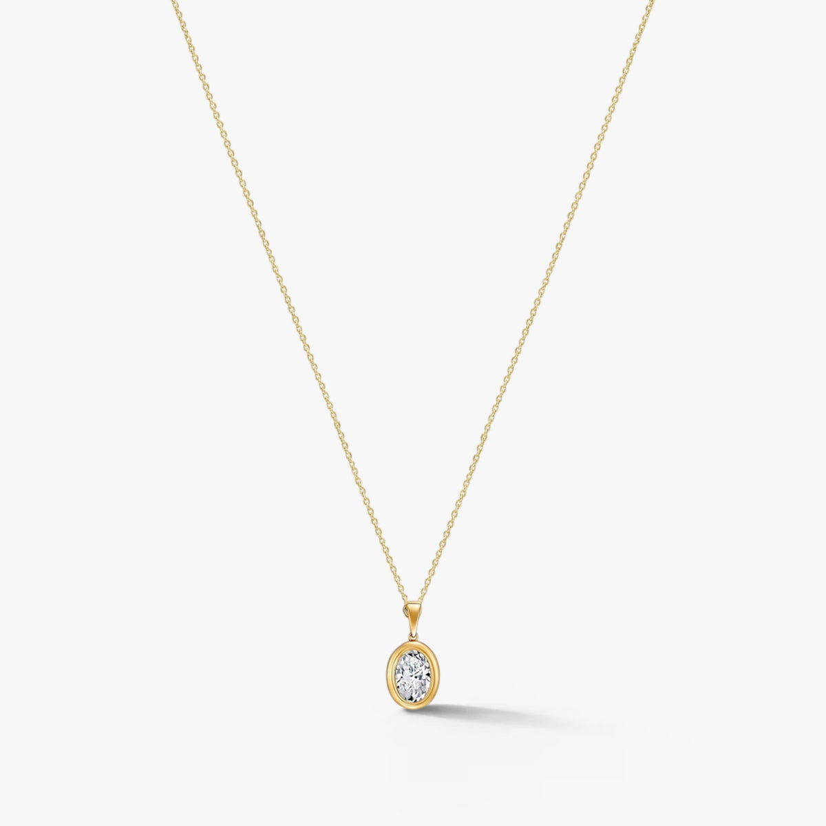 Aurelia Oval Diamond Pendant 18k Yellow Gold 1.5 ct
