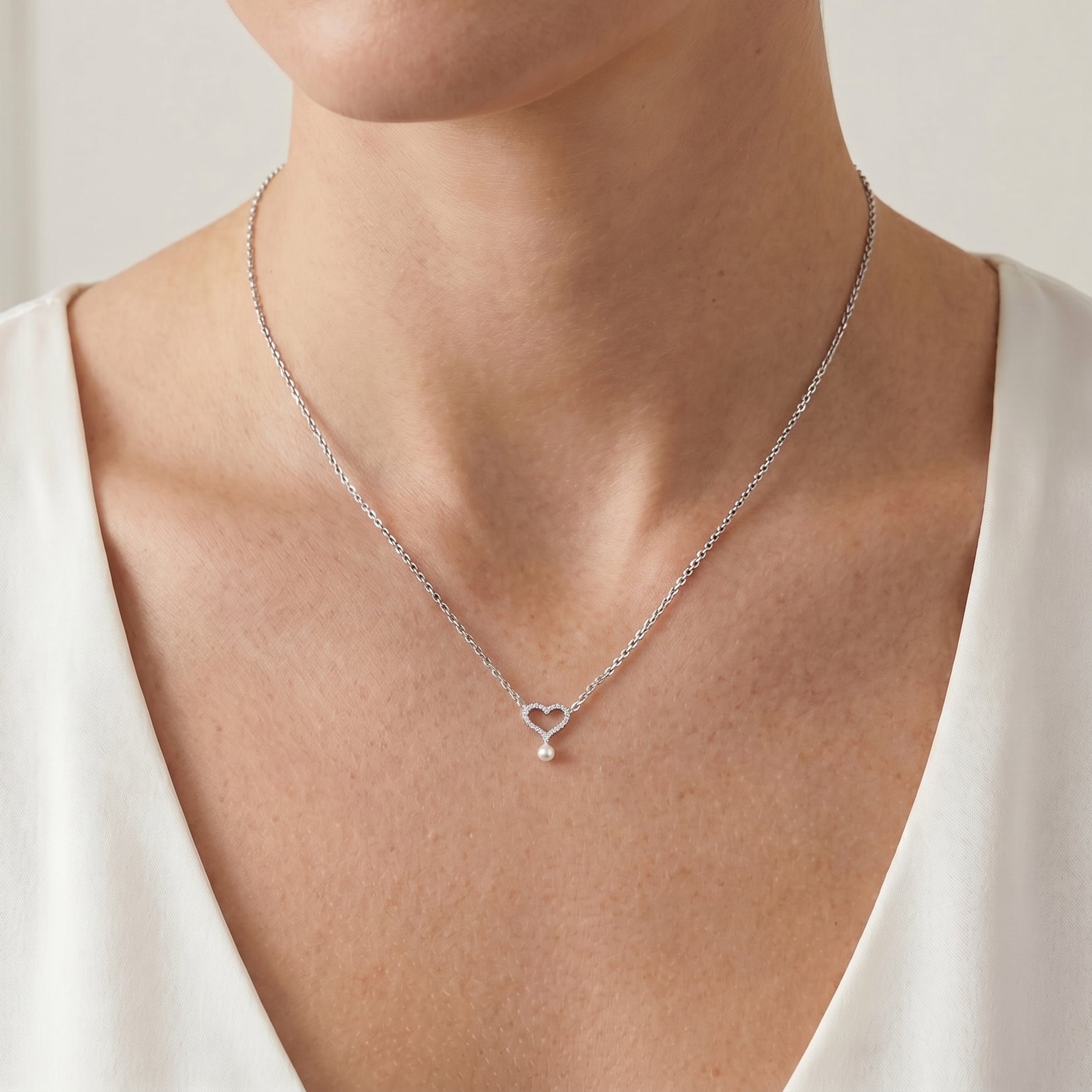 18k White Gold