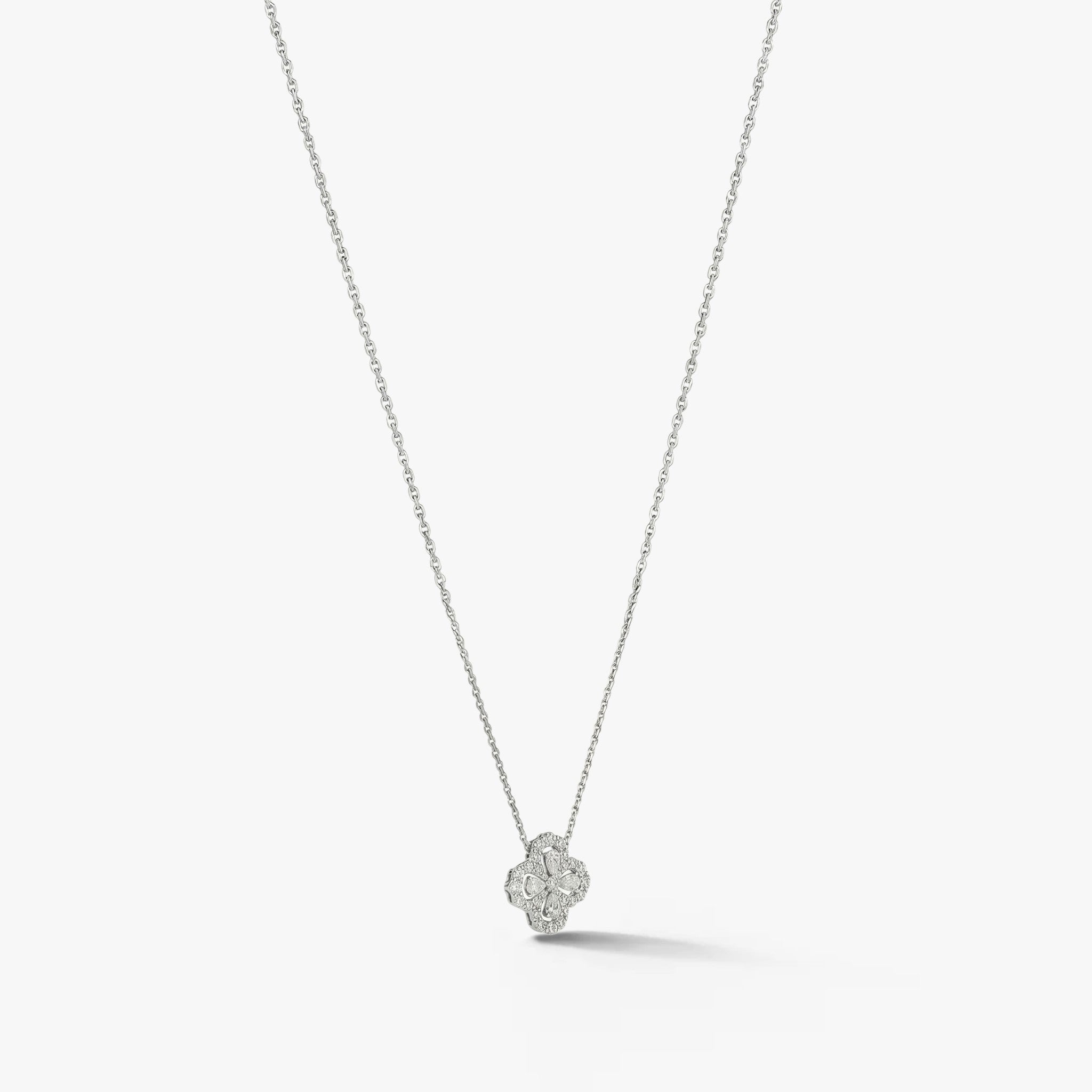 Fleuré Halo Diamond Necklace 18k White Gold