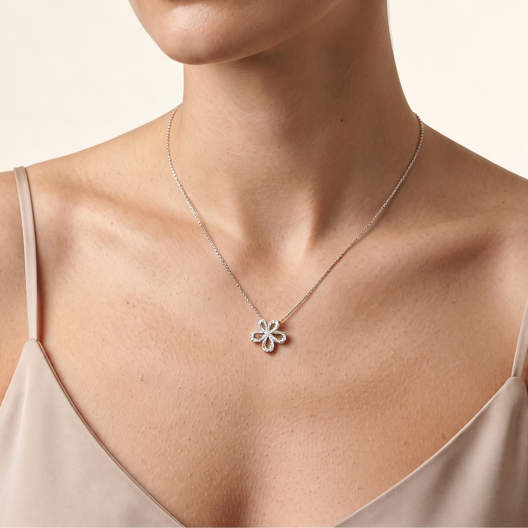 18k White Gold 