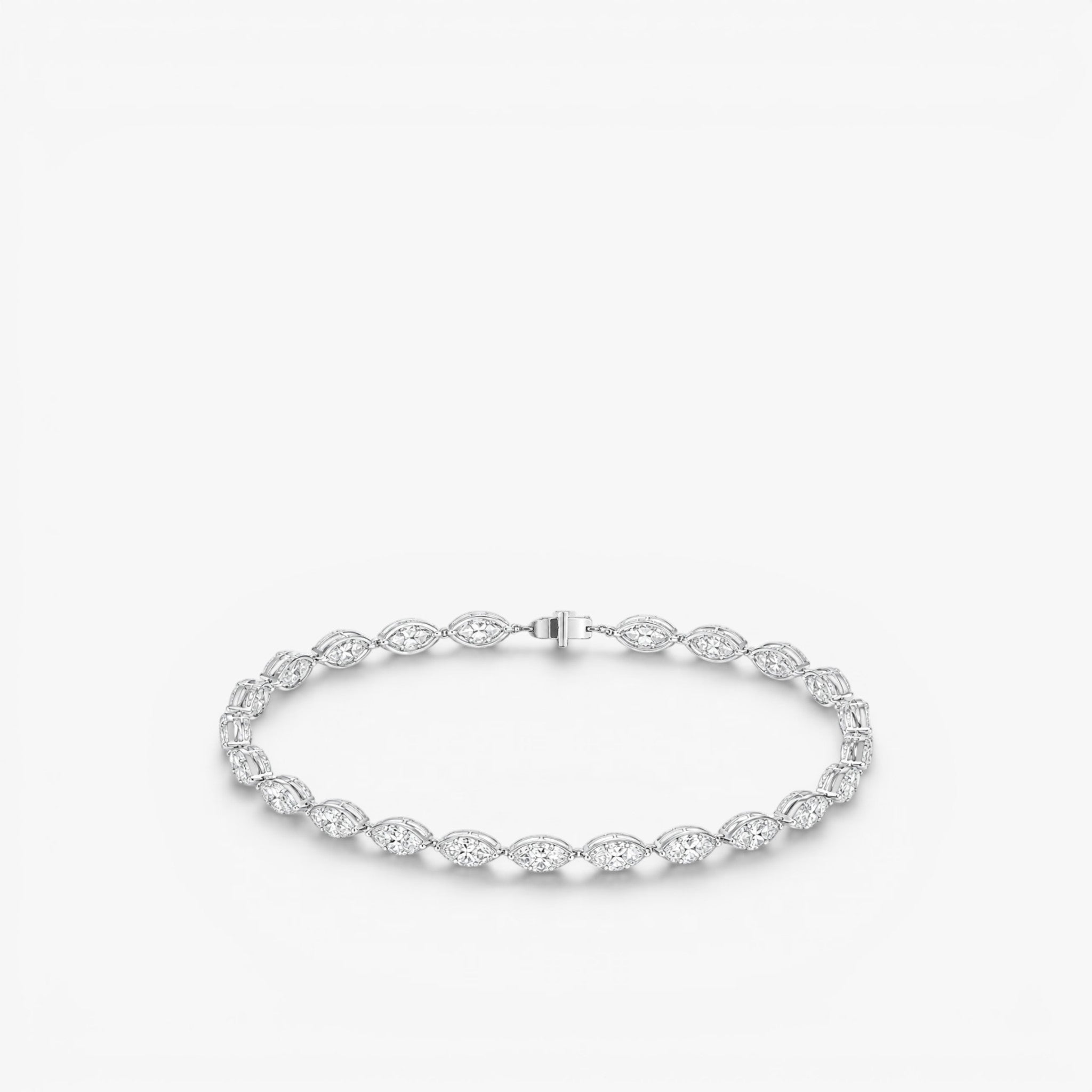 Marquise Éclat Bracelet 18k White Gold