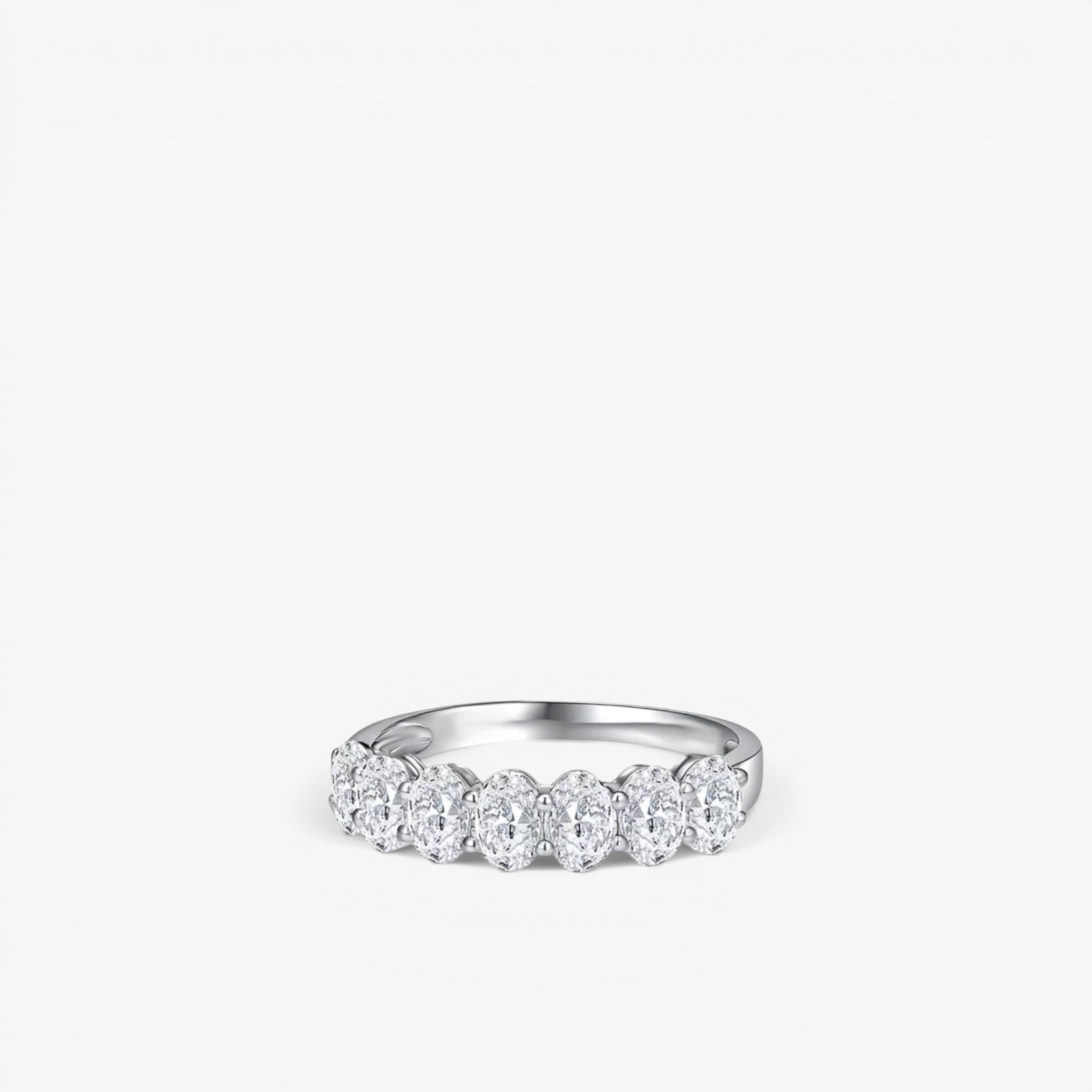 Éternelle Oval Diamond Ring 18k White Gold