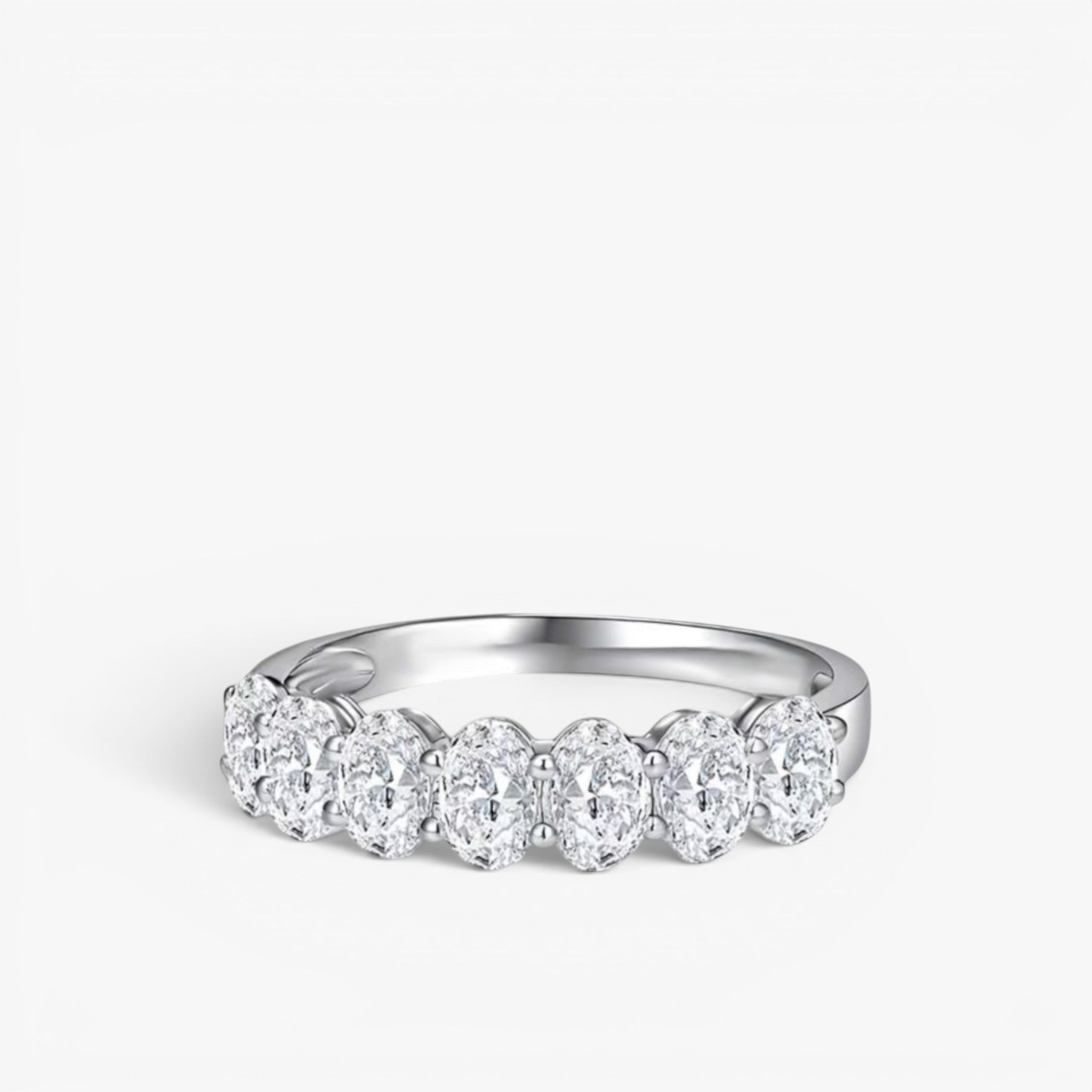 Éternelle Oval Diamond Ring 18k White Gold