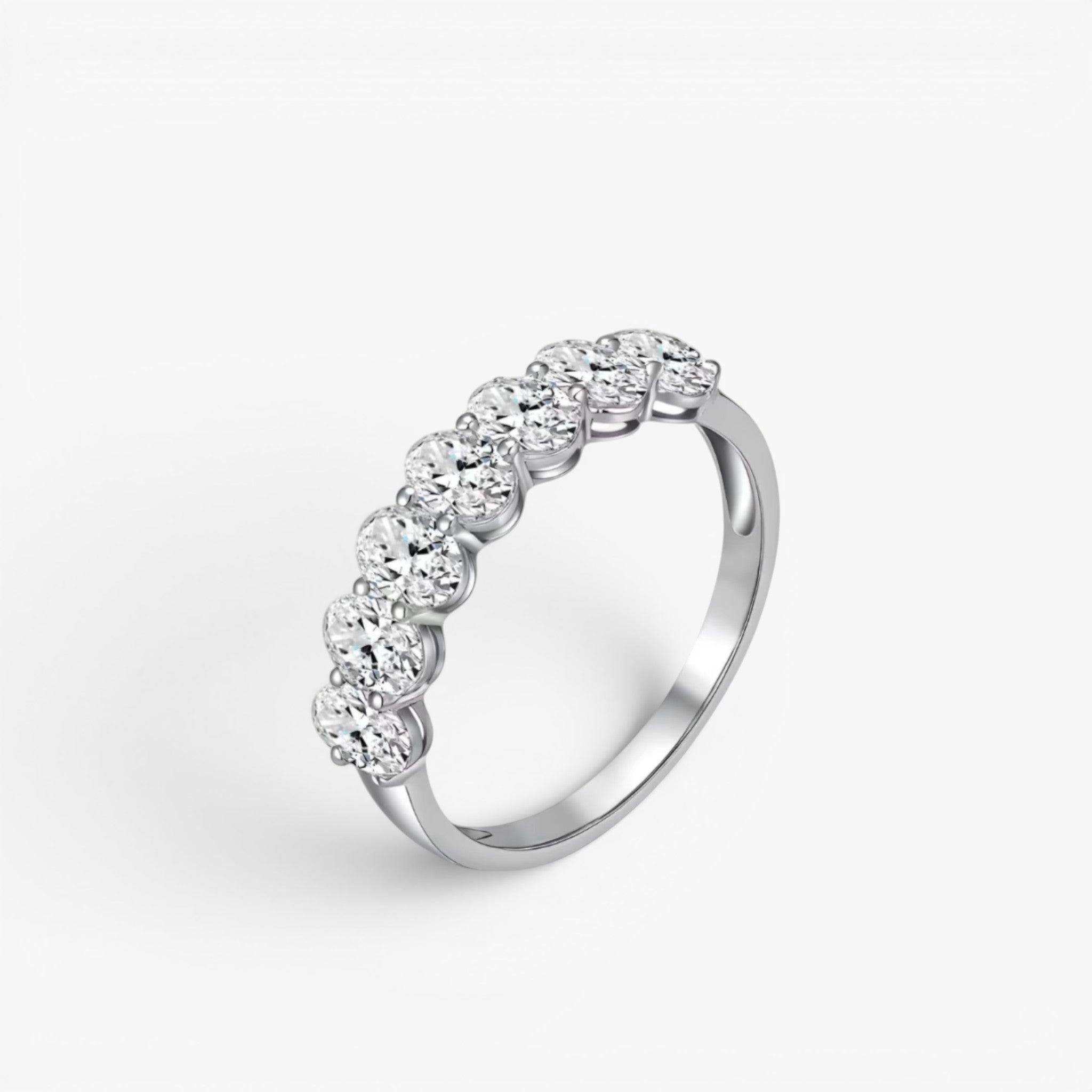 Éternelle Oval Diamond Ring 18k White Gold