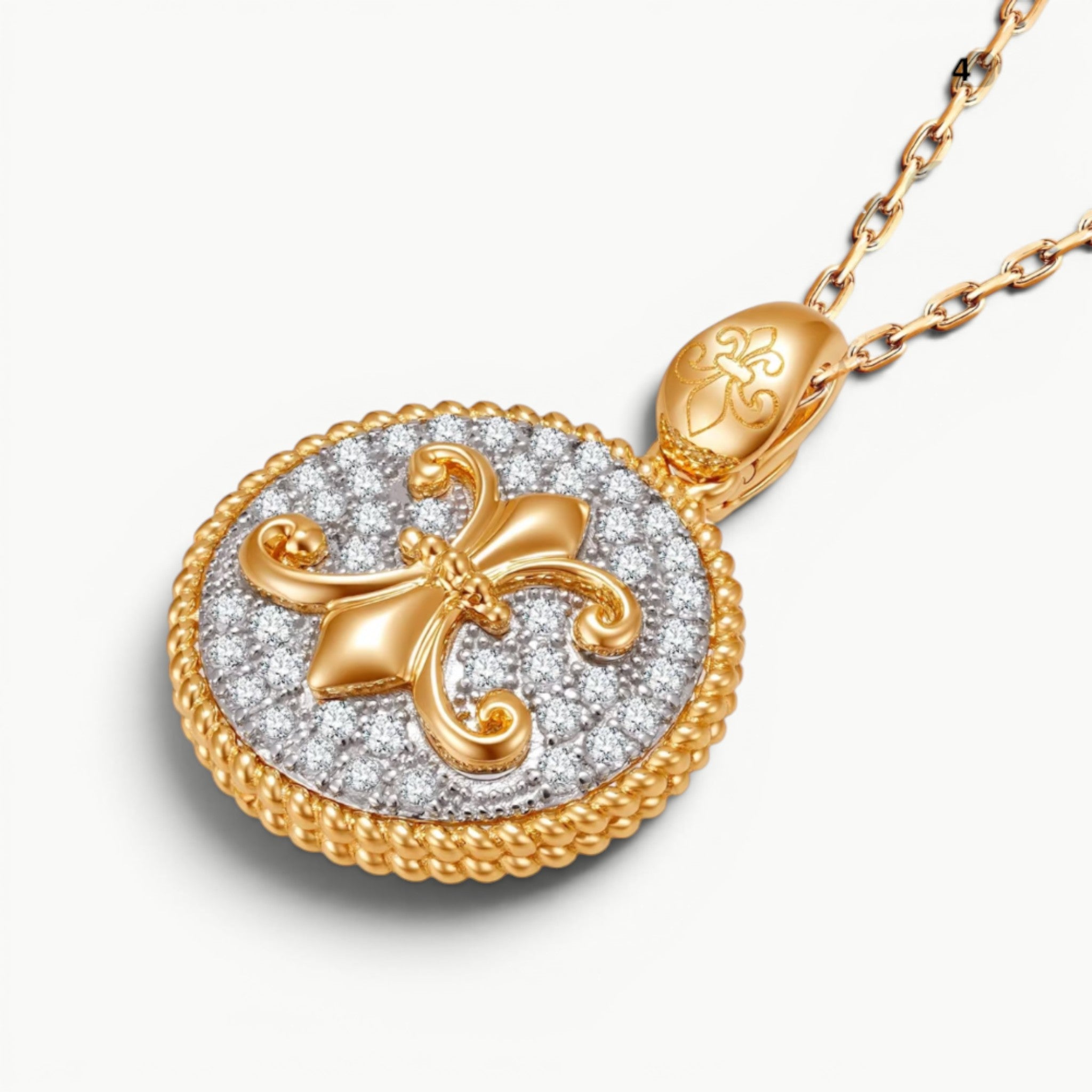 Héritage Medallion Diamond Pendant