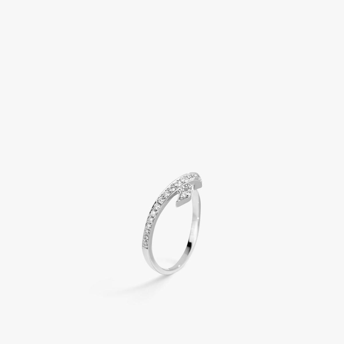 Élan Diamond Crossover Ring 18k White Gold