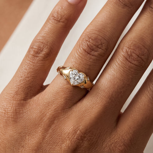 Celeste Amour Ring 18k Yellow Gold 1 ct