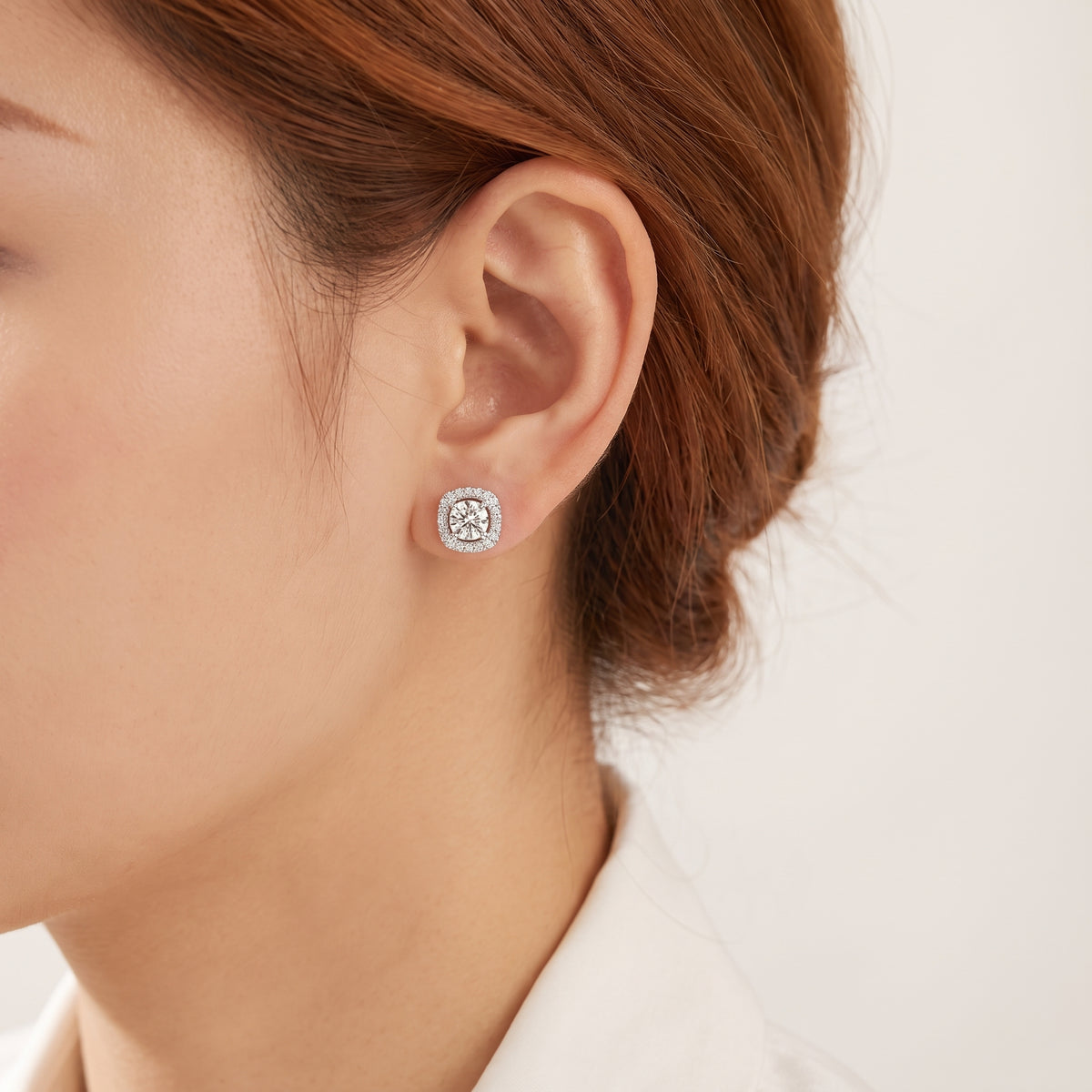 Solenne Halo Stud Earrings 18k White Gold