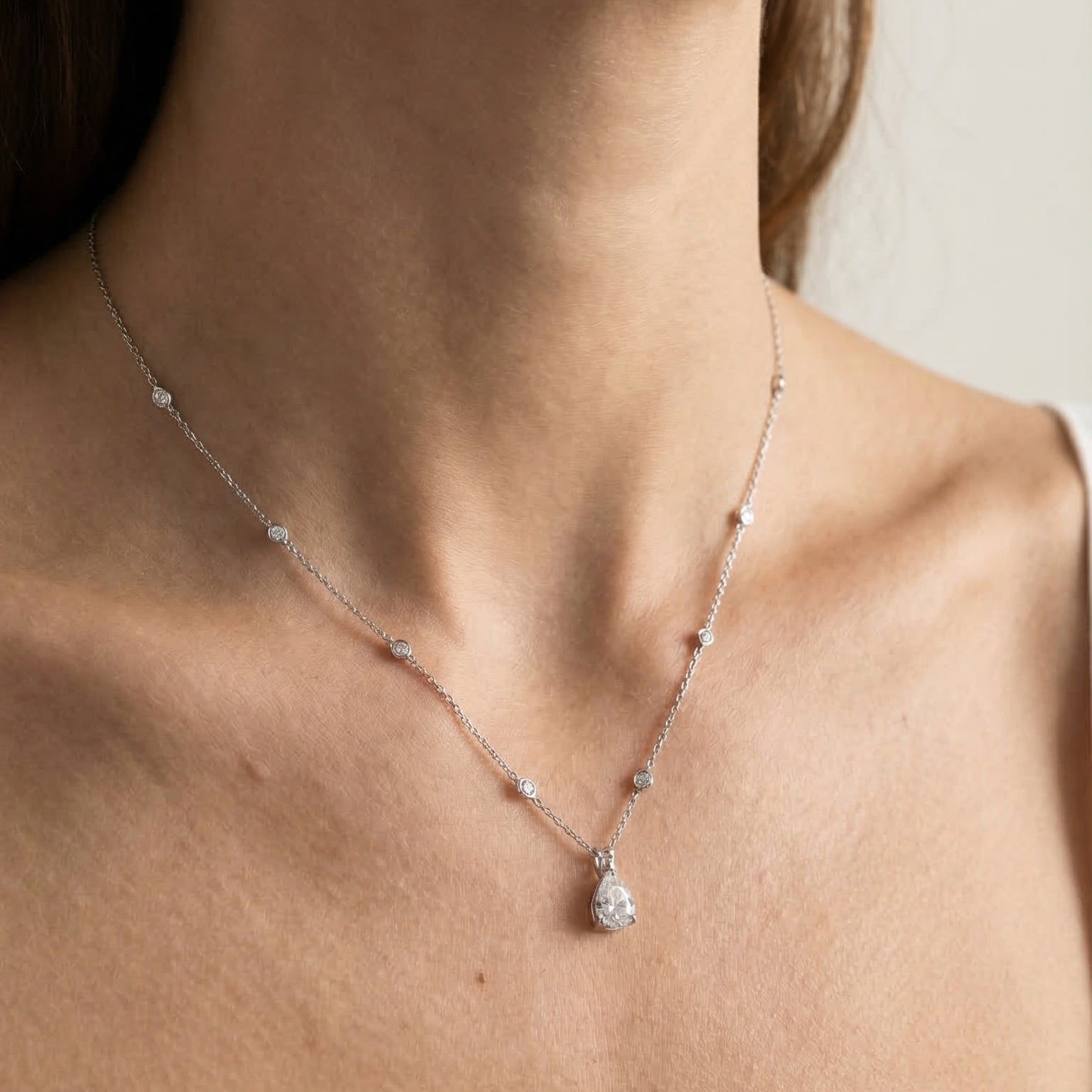 Lueur 1ct Drop Necklace
