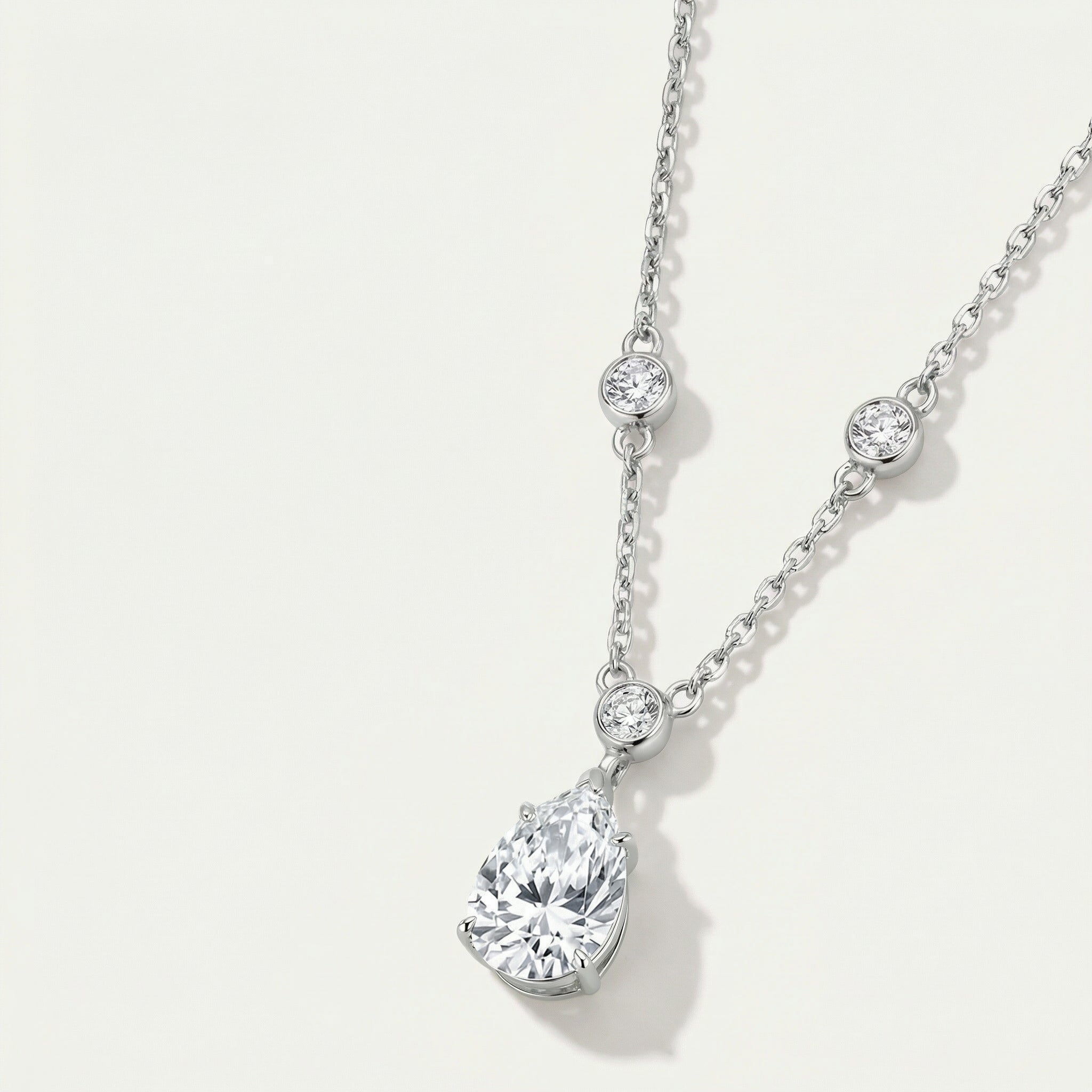 Lueur 1ct Drop Necklace